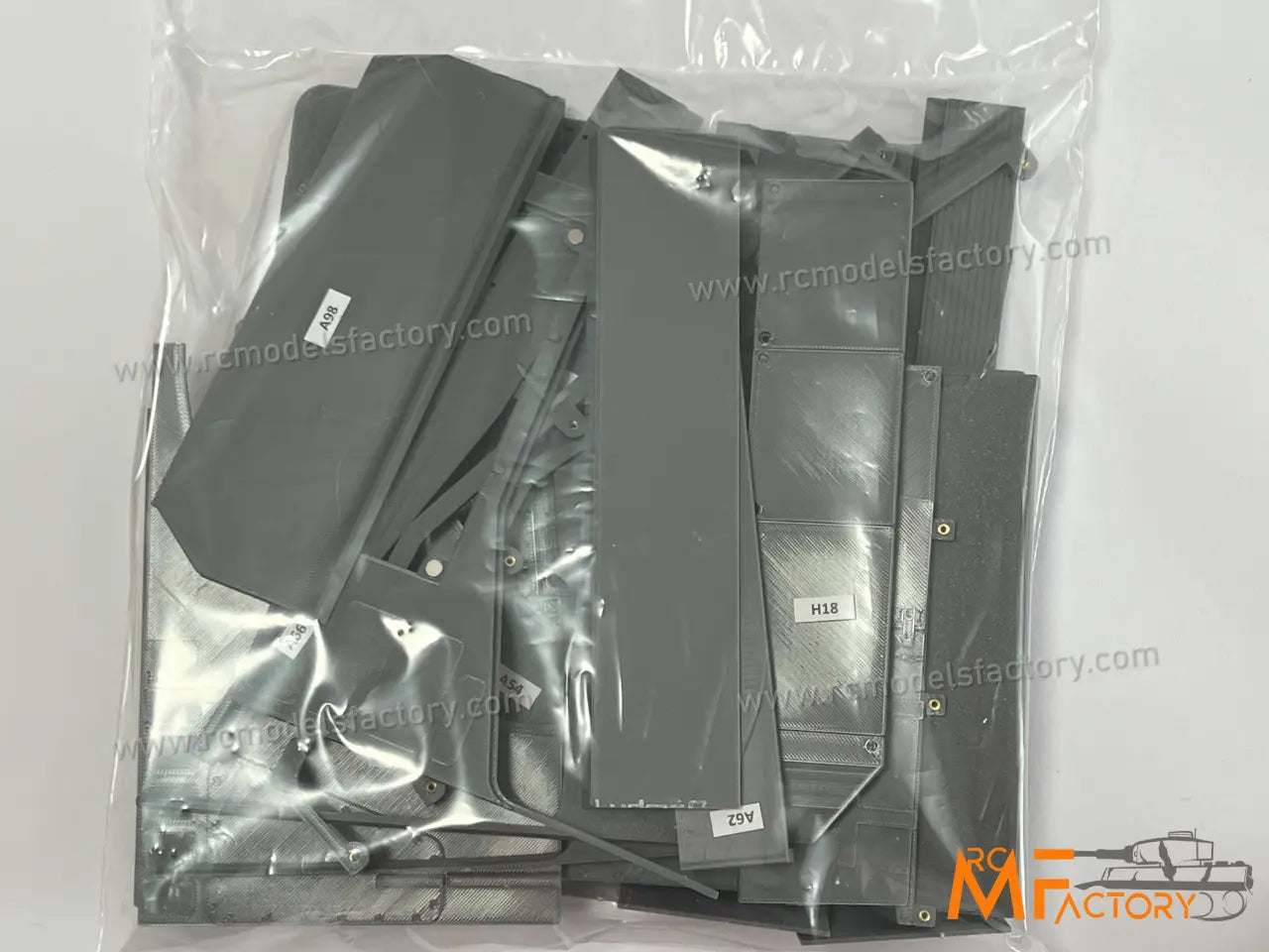 Leopard 2A6 stavebnice 1/10 - RC Models Factory®